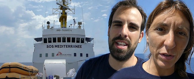Copertina di La mediatrice, il medico, il fotografo: chi sono i lavoratori sulla nave Aquarius. “Non possiamo girarci dall’altra parte”