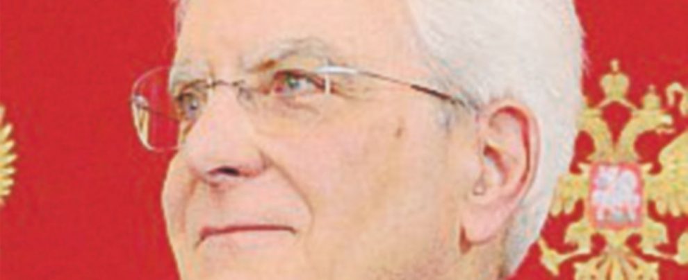 Renzi ‘trolla’ Casaleggio: è lui il troll anti-Colle Renzi ‘trolla’ Casaleggio: è lui il troll anti-Colle