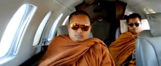 Copertina di Condannato a 114 anni di reclusione il monaco buddista che ama le Mercedes