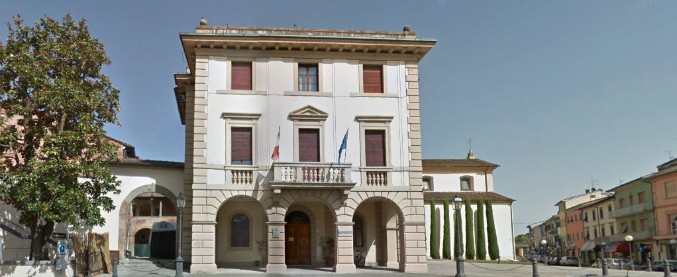 Lucca, il baratto sociale di Altopascio: né reddito di cittadinanza né di inclusione. “1000 euro per lavori di utilità sociale”
