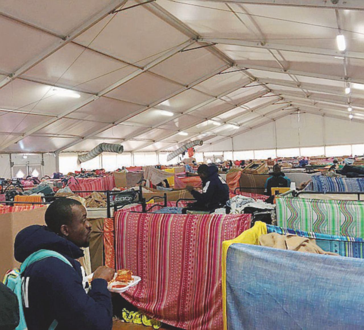 In caserma - Migranti a Conetta (Venezia), nella struttura della coop Ecofficina - Ansa Soffiate alla coop bianca, rimosso il viceprefetto