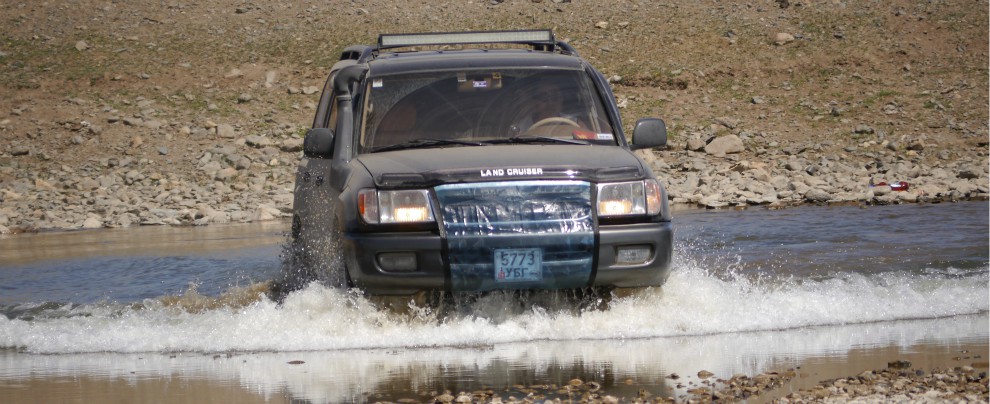 Copertina di A spasso per la Mongolia, dove regnano “vecchie” Toyota Land Cruiser e Prius – FOTO
