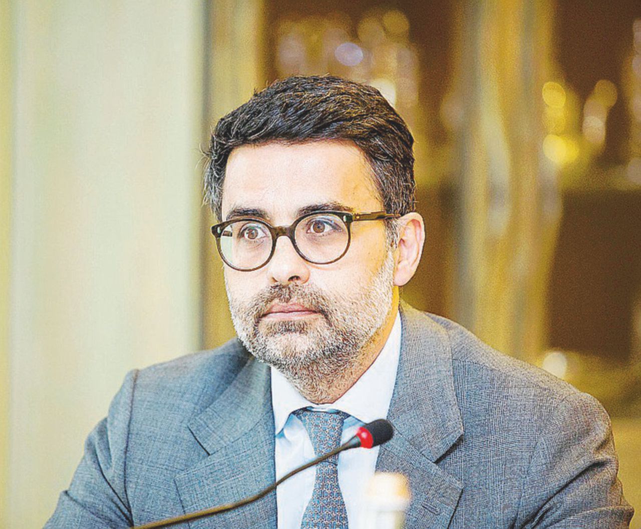 Eni, tangenti in Nigeria e le manovre contro Zingales: i fili portano al vertice dell’azienda