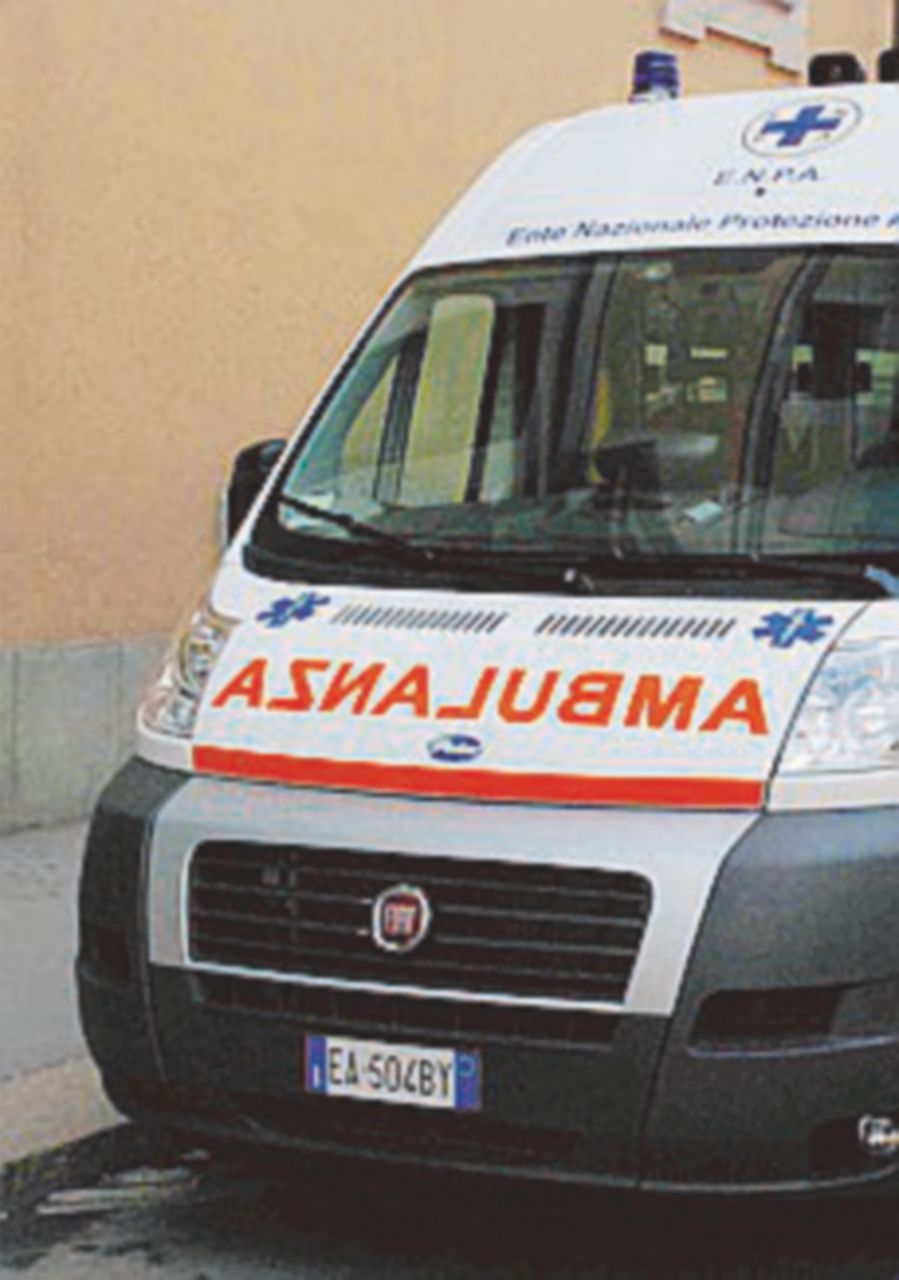 Ragazzo di 14 anni travolto e ucciso da una panchina Ragazzo di 14 anni travolto e ucciso da una panchina
