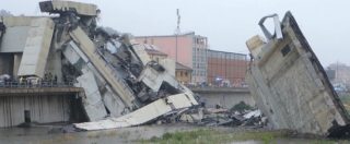 Copertina di Genova, auto e camion distrutti nell’alveo del Polcevera: i danni causati dal crollo del ponte Morandi