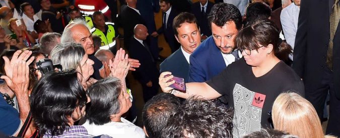 Ponte Morandi: no, cari Salvini e Di Maio, non si fa propaganda a un funerale