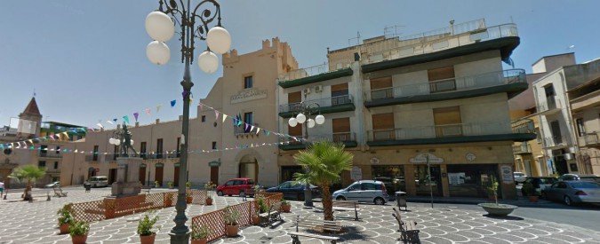 Sicilia, la figlia del boss fa la vigile urbana: “Scelta poco opportuna”. Il sindaco: “Colpe dei padri non ricadano sui figli”