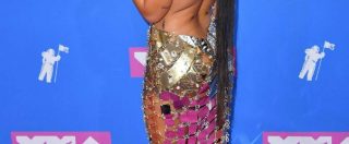 Copertina di Mtv Music Video Awards, look sexy e molto trash: vince Camila Cabello. Polemiche per l’omaggio di Madonna ad Aretha Franklin