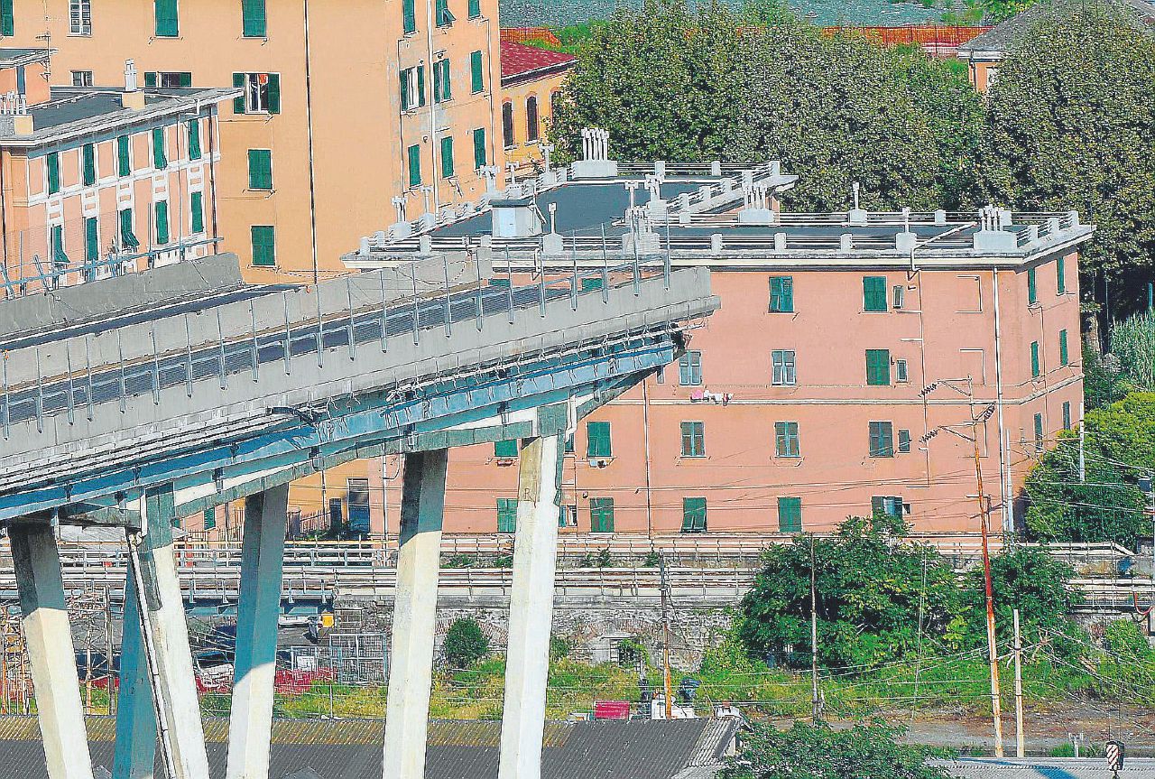 In Edicola sul Fatto Quotidiano del 22 agosto: “Il ponte Morandi a rischio”. Autostrade sapeva dal 2011