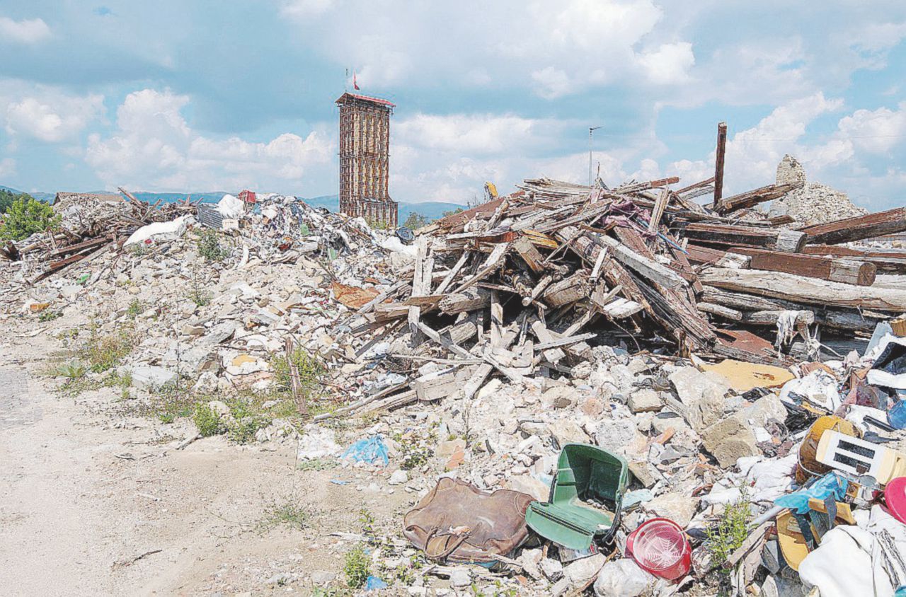 Amatrice, la burocrazia frena la ricostruzione: dopo tre commissari c’è ancora un deserto di pietre