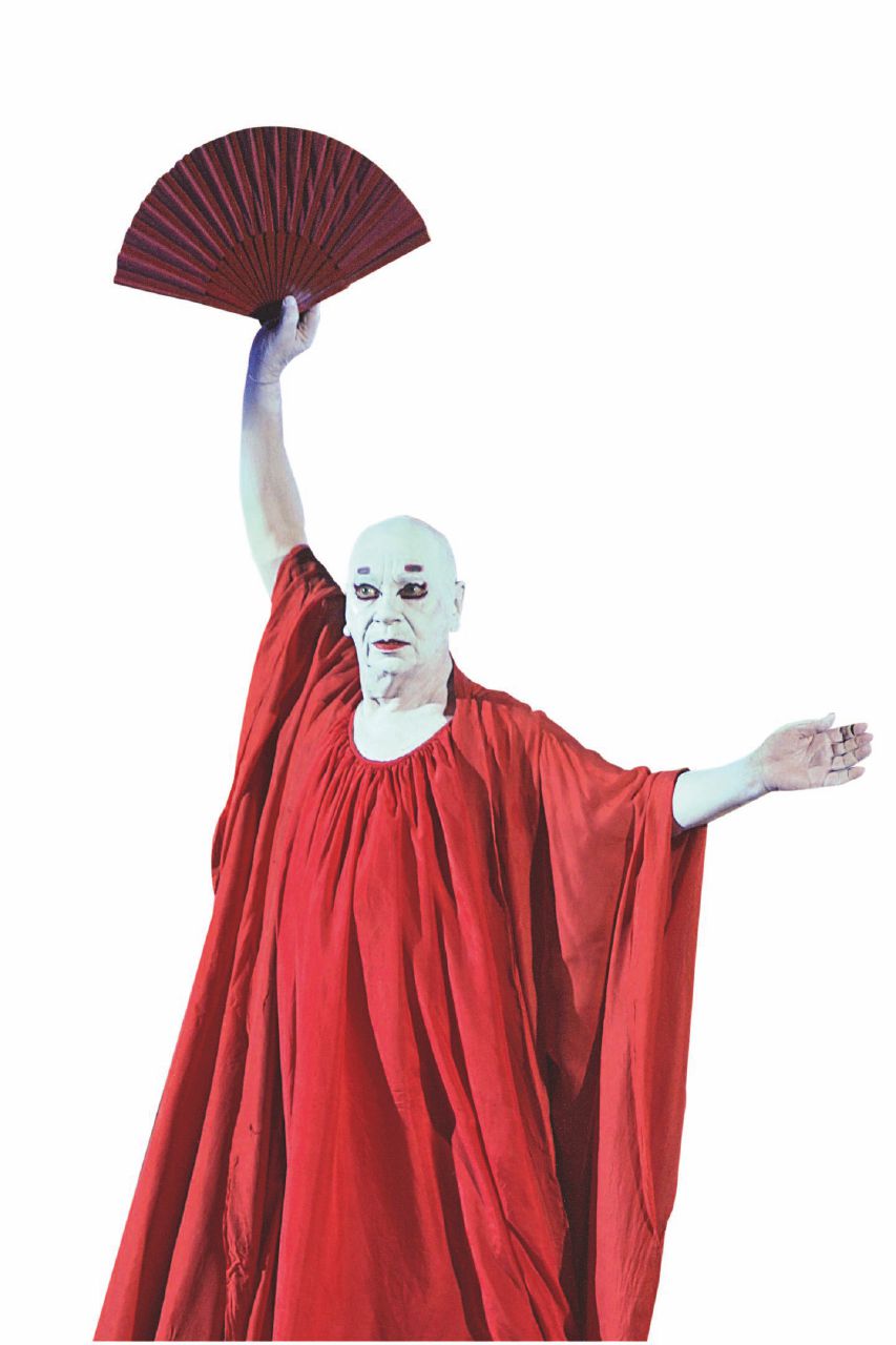 Copertina di “Sollevo gli animi” Così Lindsay Kemp è morto danzando