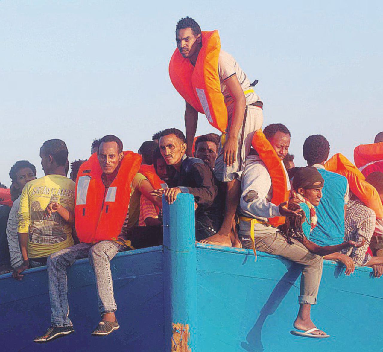 “Siamo scappati a nuoto di notte. Chiediamo asilo”