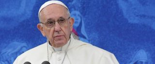 Pedofilia, Papa Francesco sulle accuse dell’ex nunzio Viganò: “Fate voi il vostro giudizio. Io non dirò una parola”