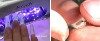 Copertina di Quando la nail-art è raccapricciante: formiche vive nelle unghie e sul salone di bellezza scoppia la bufera