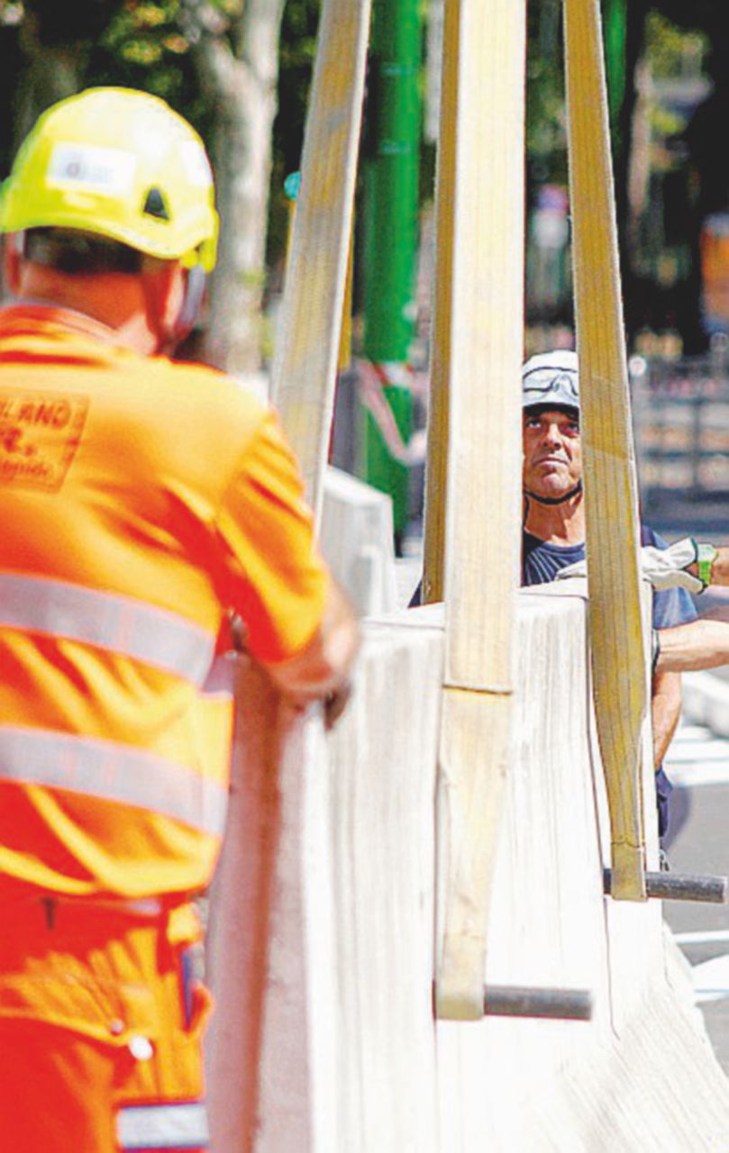 Copertina di Quanto pesa l’affare delle barriere in cemento