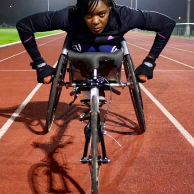 Londra, atleta paralimpica dimenticata in aereo: “È stato molto frustrante, mi ha causato un grande disagio”