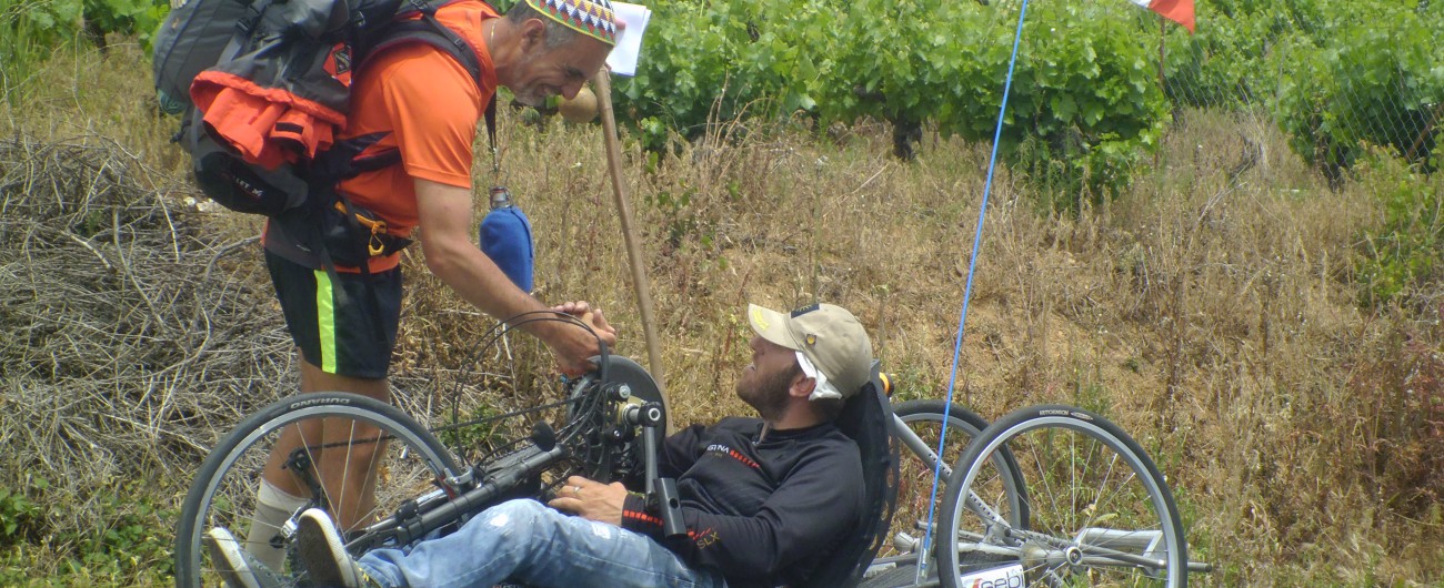 Copertina di “Ero arrabbiato perché sono paraplegico. Poi ho trovato la mia missione: rendere i cammini accessibili a noi disabili”