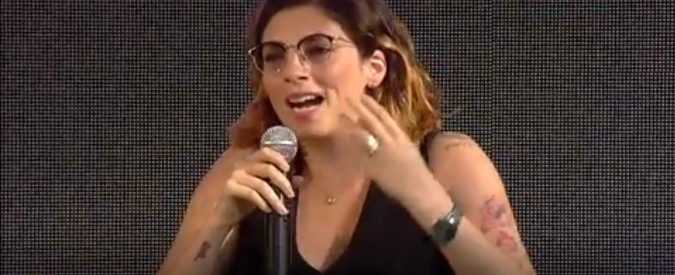 Copertina di Reddito di cittadinanza, Castelli (M5s): “È misura necessaria. Sarà nella prossima legge di Bilancio e partirà dal 2019”