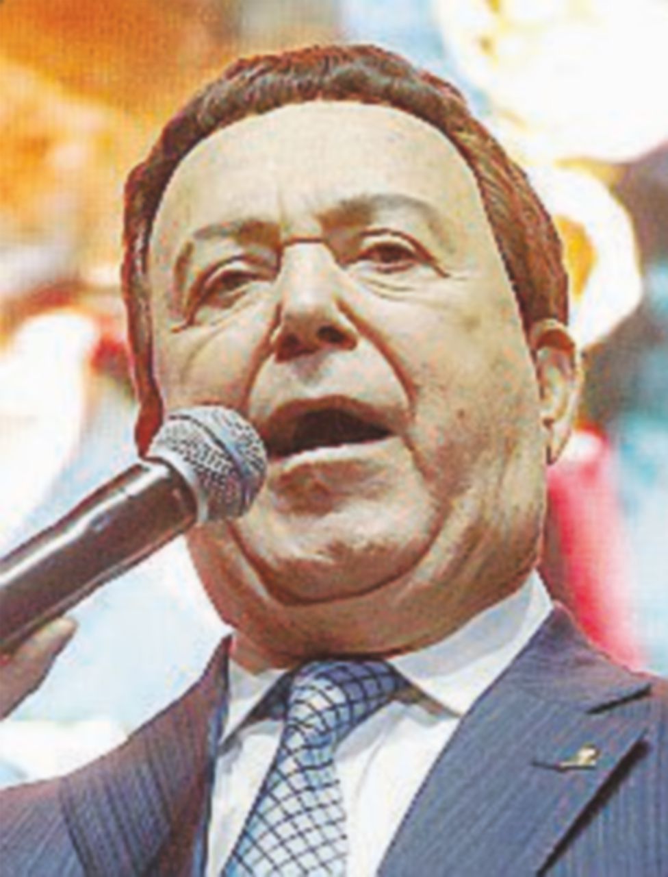 J. Davidovich Kobzon - Ansa Cantava di marce della vittoria e amori, addio a Kobzon, la “voce” dell’Urss