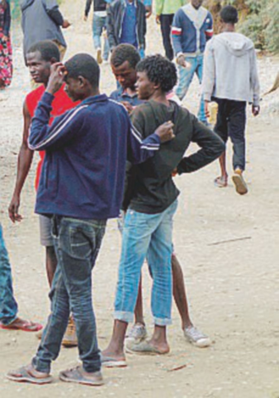 Centri di accoglienza, cibo avariato e altre frodi: due agli arresti Centri di accoglienza, cibo avariato e altre frodi: due agli arresti