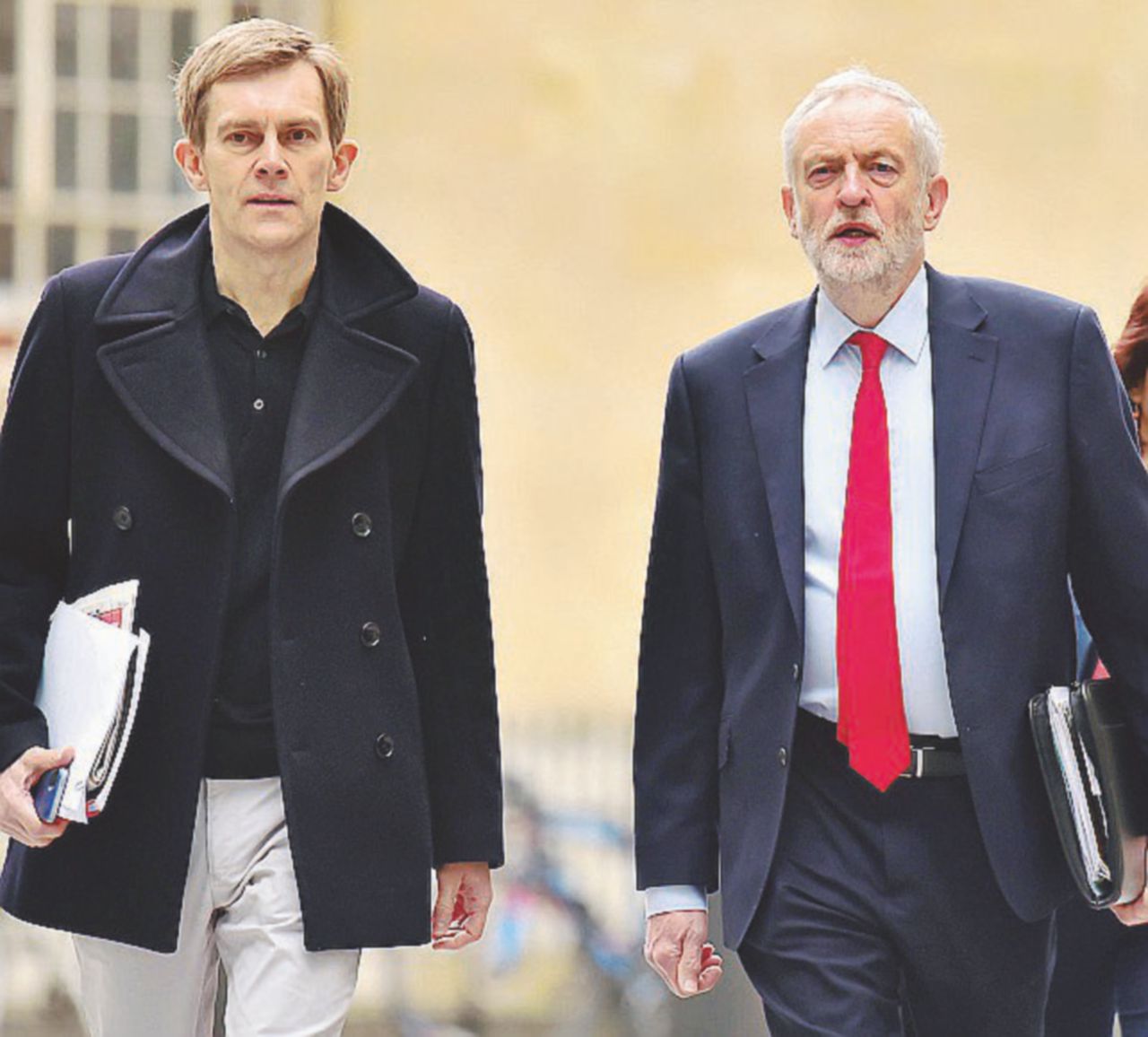 Copertina di Corbyn, l’antisemitismo e il “suggeritore”