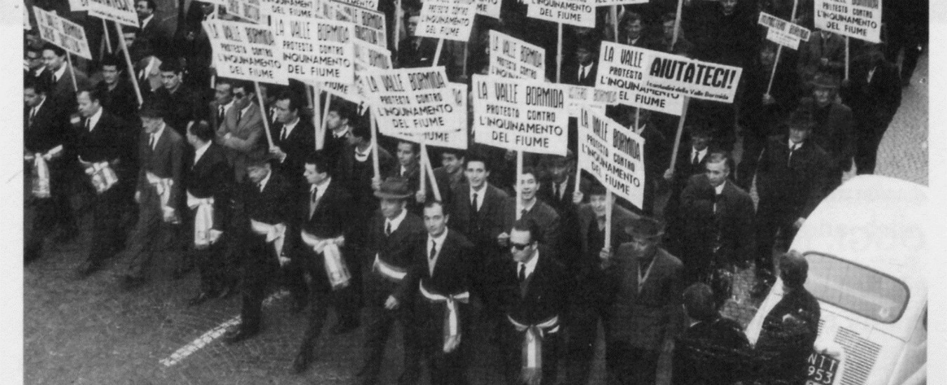 Copertina di L’Acna di Cengio e ‘Il fiume rubato’, quei morti invisibili in bilico tra salute e lavoro