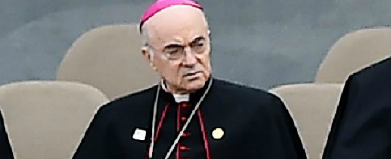 Viganò, torna a parlare l’ex Nunzio: “Il silenzio del Papa? Conferma la mia testimonianza. Altri casi oltre McCarrick”