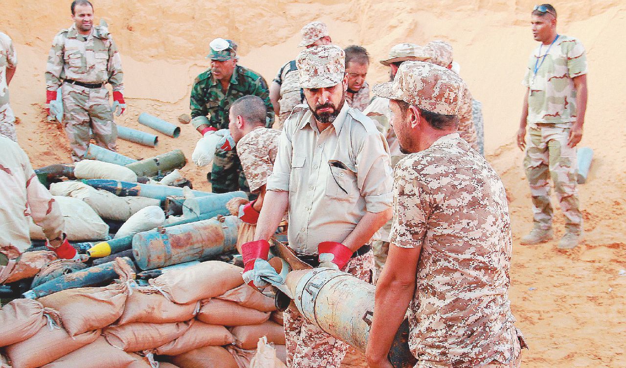 Contro Parigi e con Al-Serraj. Ma il governo è spiazzato