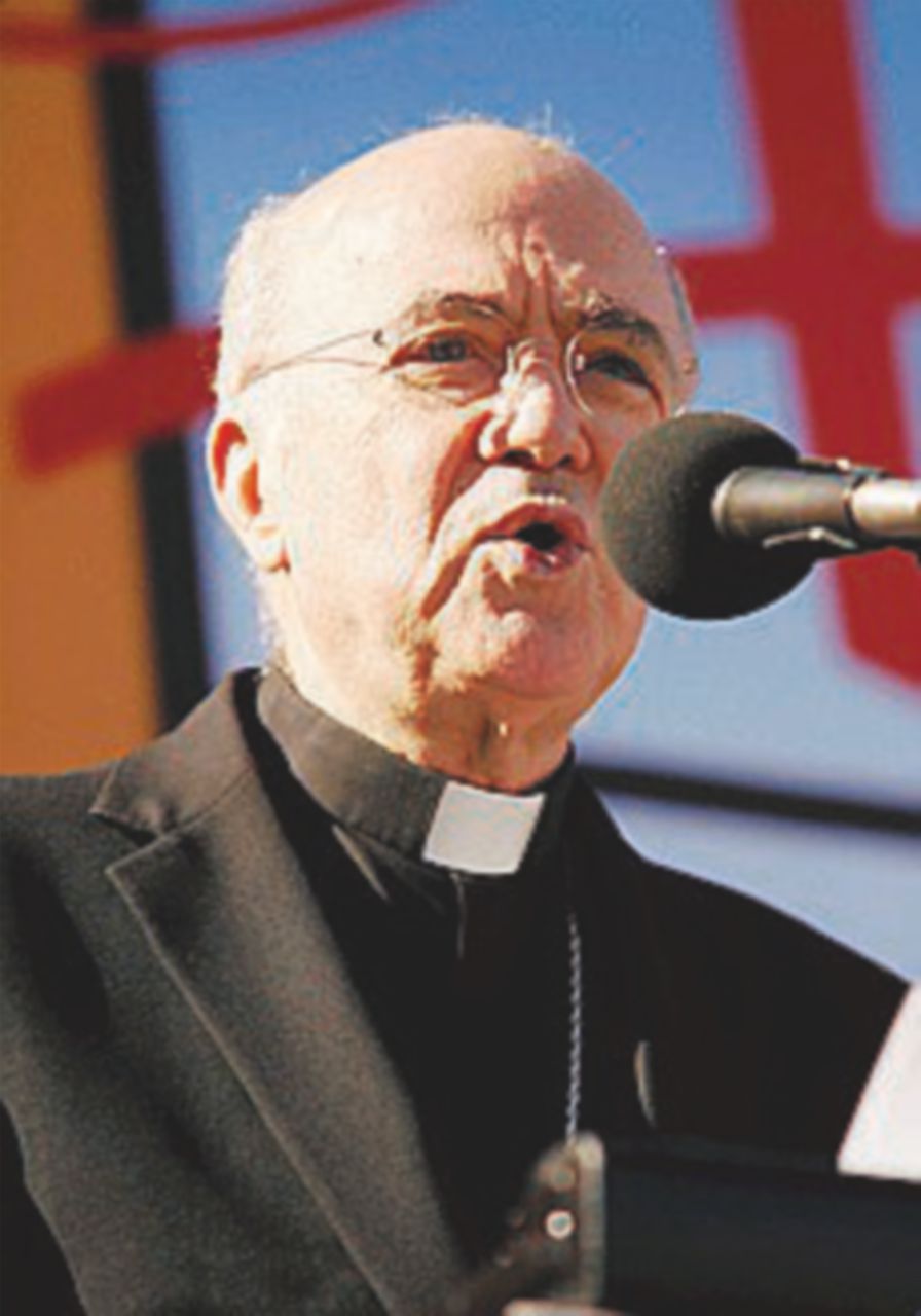 “Preghiera e silenzio contro chi cerca solo la distruzione”