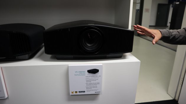 Proiettore Sony VPL-VW870ES