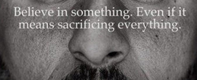 Nike, la scelta del testimonial contro Trump fa discutere: è Colin Kaepernick il volto della nuova campagna