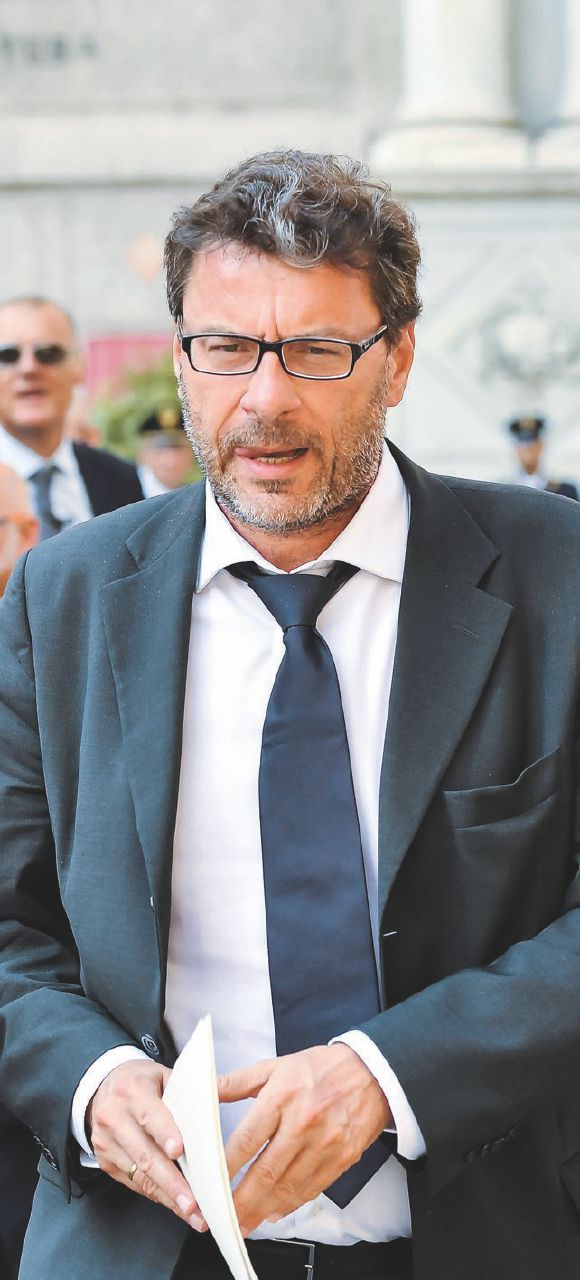 Prima la Padania: Giorgetti sposta i soldi per gli impianti