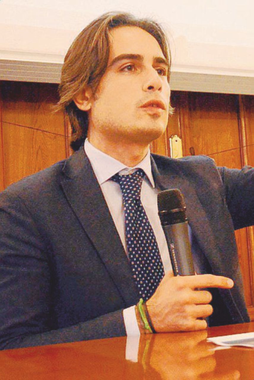 Giuseppe Falcomatà - Ansa Ristoranti, cabine (e pure i lampioni). Il sindaco di Reggio e il filo con la cosca