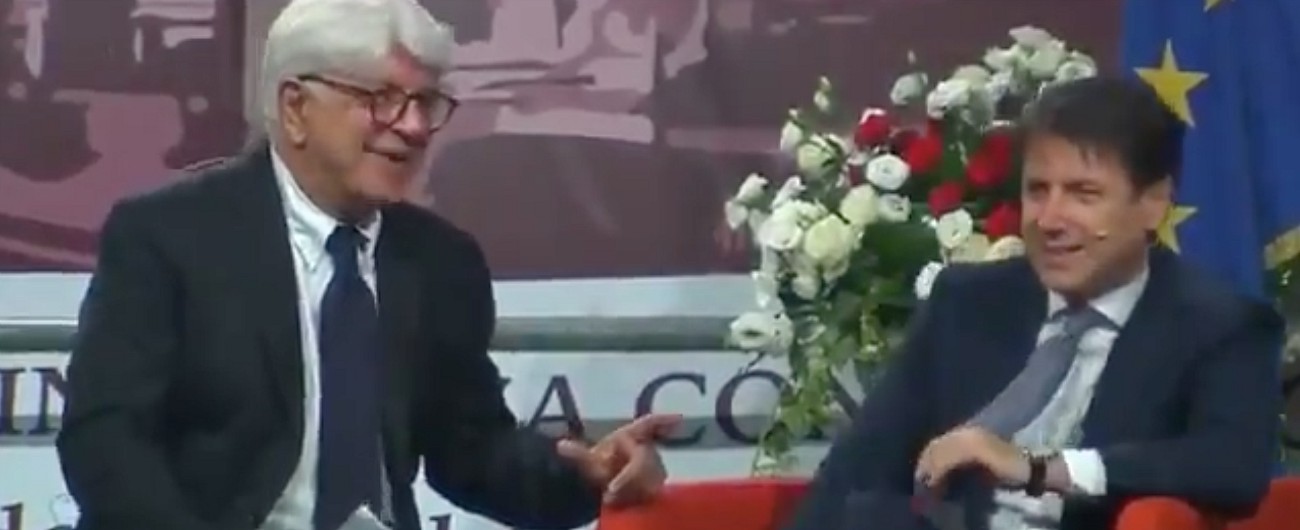 Copertina di Conte e il gioco della torre: “Renzi si è già buttato da solo. Boschi o Carfagna? La prima perché la conosco”