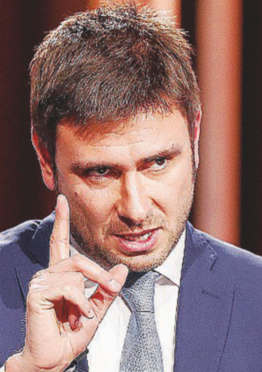 Di Battista all’attacco: “Carroccio restituisca fino all’ultimo euro”