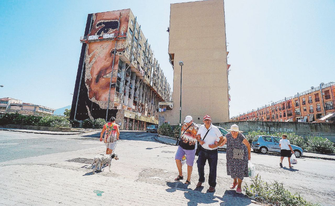 Periferie, i sindaci non si fidano: “Soldi subito in manovra”