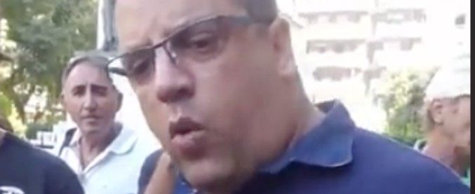 Copertina di Taranto, il consigliere comunale pentastellato Battista lascia il Movimento: “Su Ilva speranze tradite”