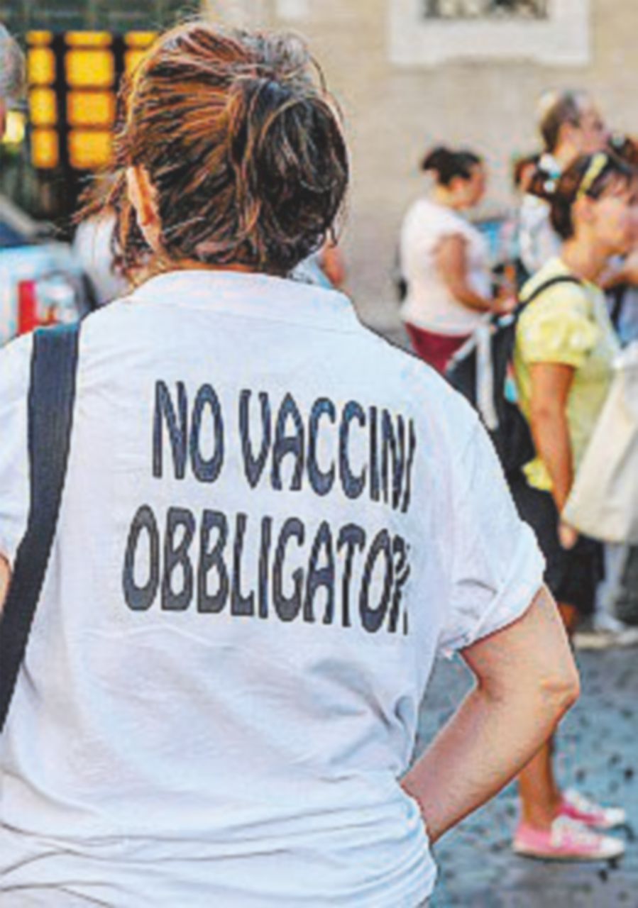 Copertina di Caos vaccini a scuola, due casi emblematici a Torino e in Veneto