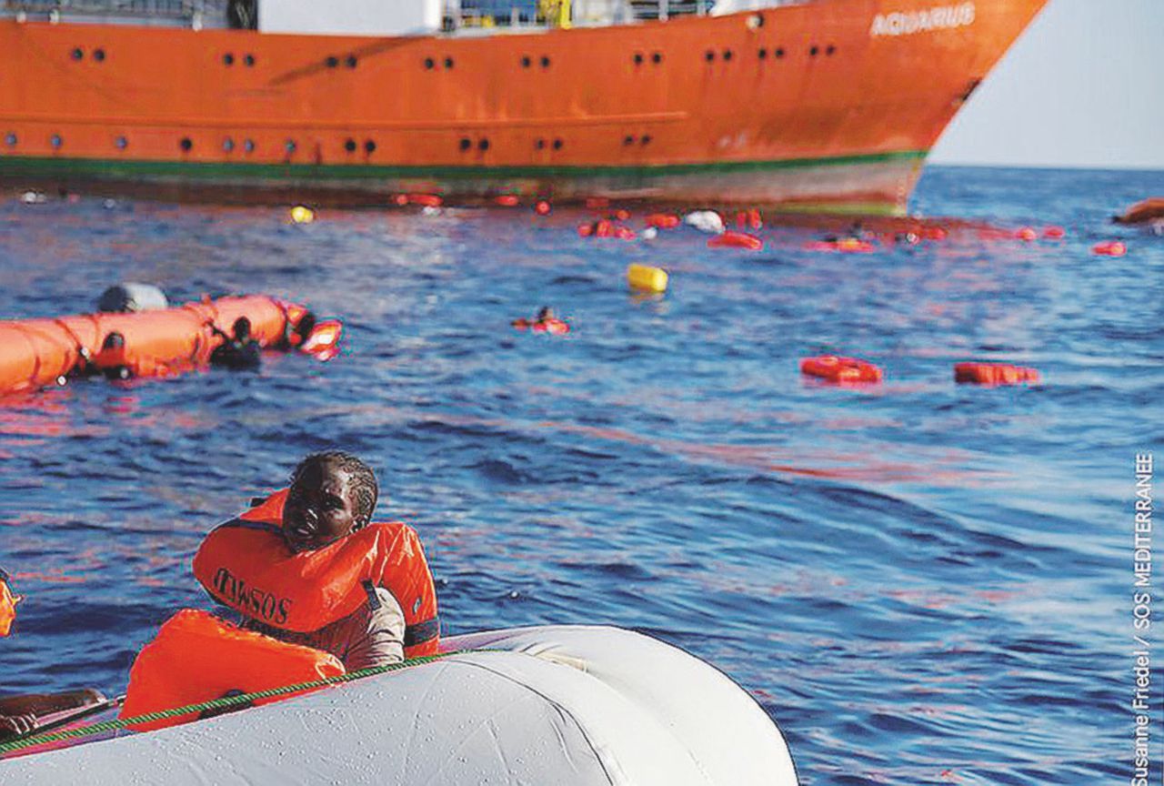 L’allarme e l’intervento ma muoiono in cento