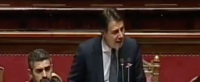 Copertina di Diciotti, Conte: “Basta accoglienza indiscriminata. Responsabilità è dell’Unione Europea”