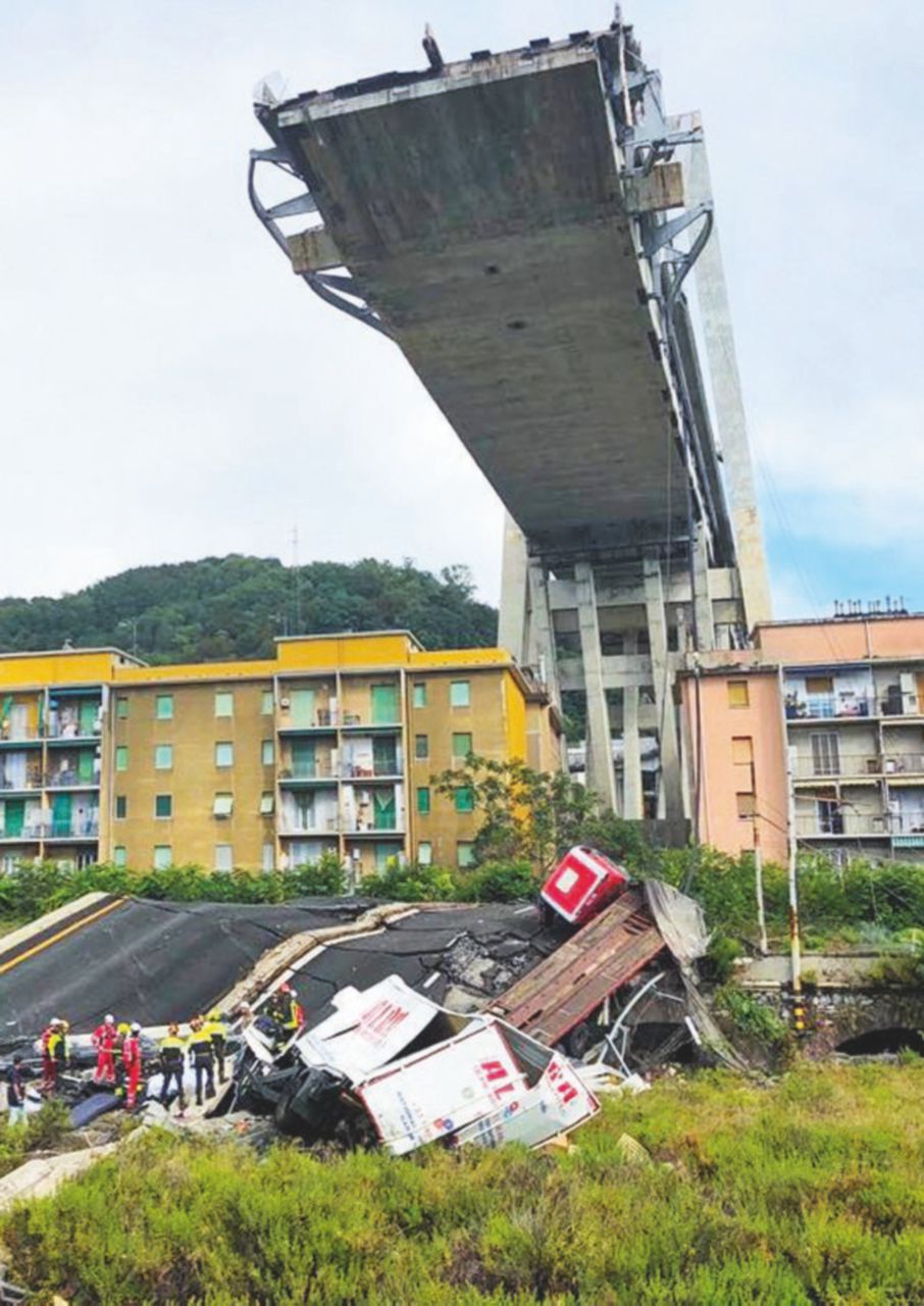 Disastro - Il ponte Morandi crollato a Genova - Genova, il modello è Bertolaso