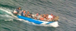 Migranti, in 184 arrivano coi barchini a Lampedusa. Ieri Salvini diceva: “Farò di tutto per non farli sbarcare”