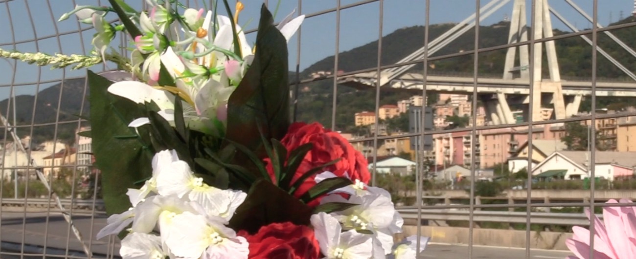 Copertina di Ponte Morandi, a un mese dalla tragedia Genova si ferma in ricordo delle vittime