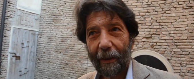 Copertina di Pd, Cacciari: “Deve dare immagine completamente rinnovata, sennò è spacciato. Renzi? Deve farsi da parte”