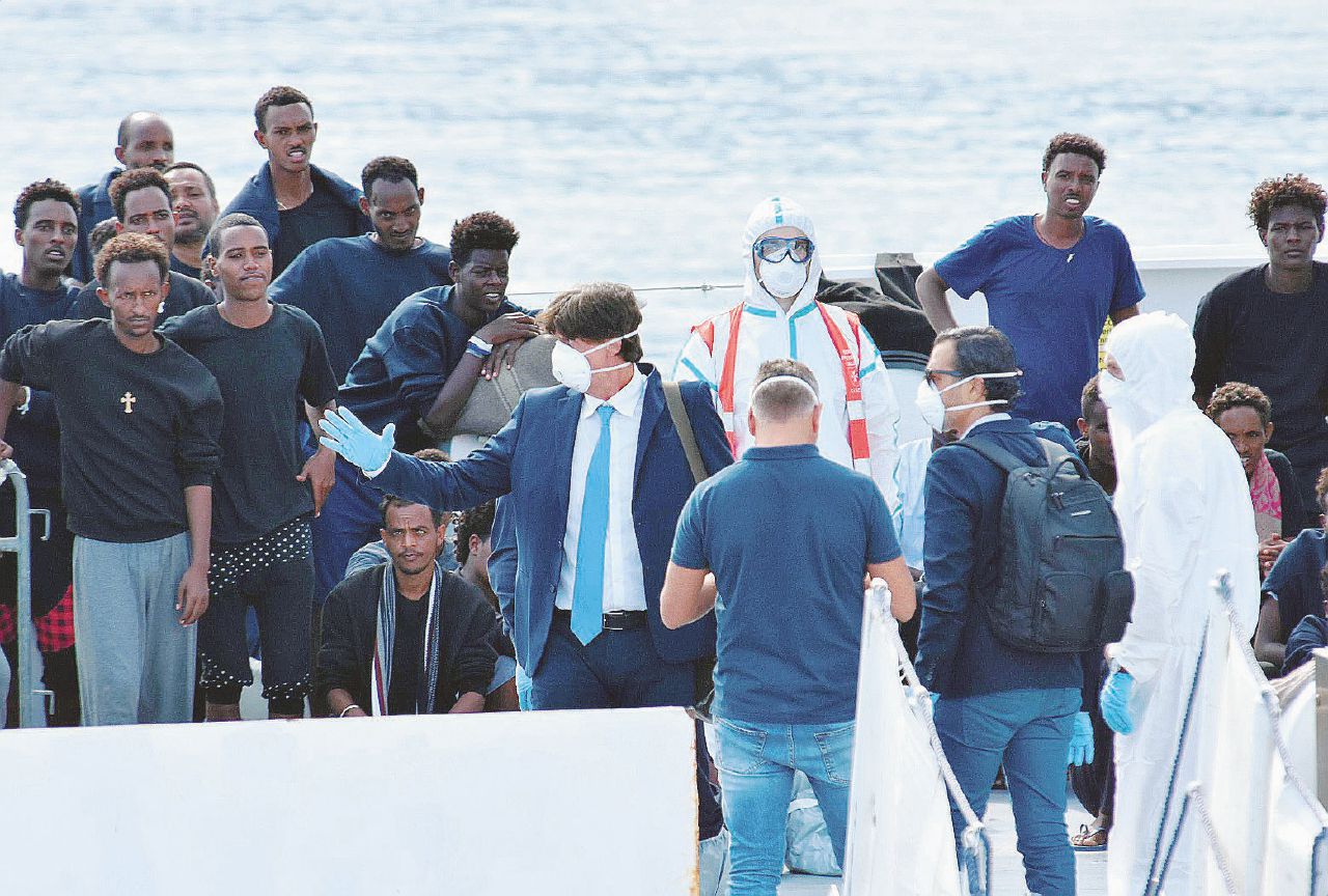 Copertina di La nuova guerra alla magistratura e il ventennio di B. (che è finito)