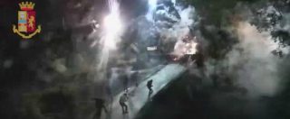 Copertina di No Tav, 76 denunciati per i disordini al cantiere di Chiomonte: il lancio di razzi e la risposta delle forze dell’ordine. Il video