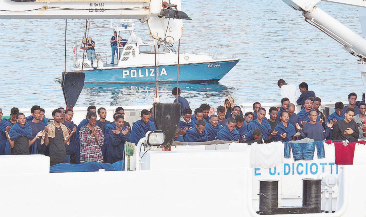 Copertina di Ecco l’email del 15 agosto: Salvini ha mentito due volte