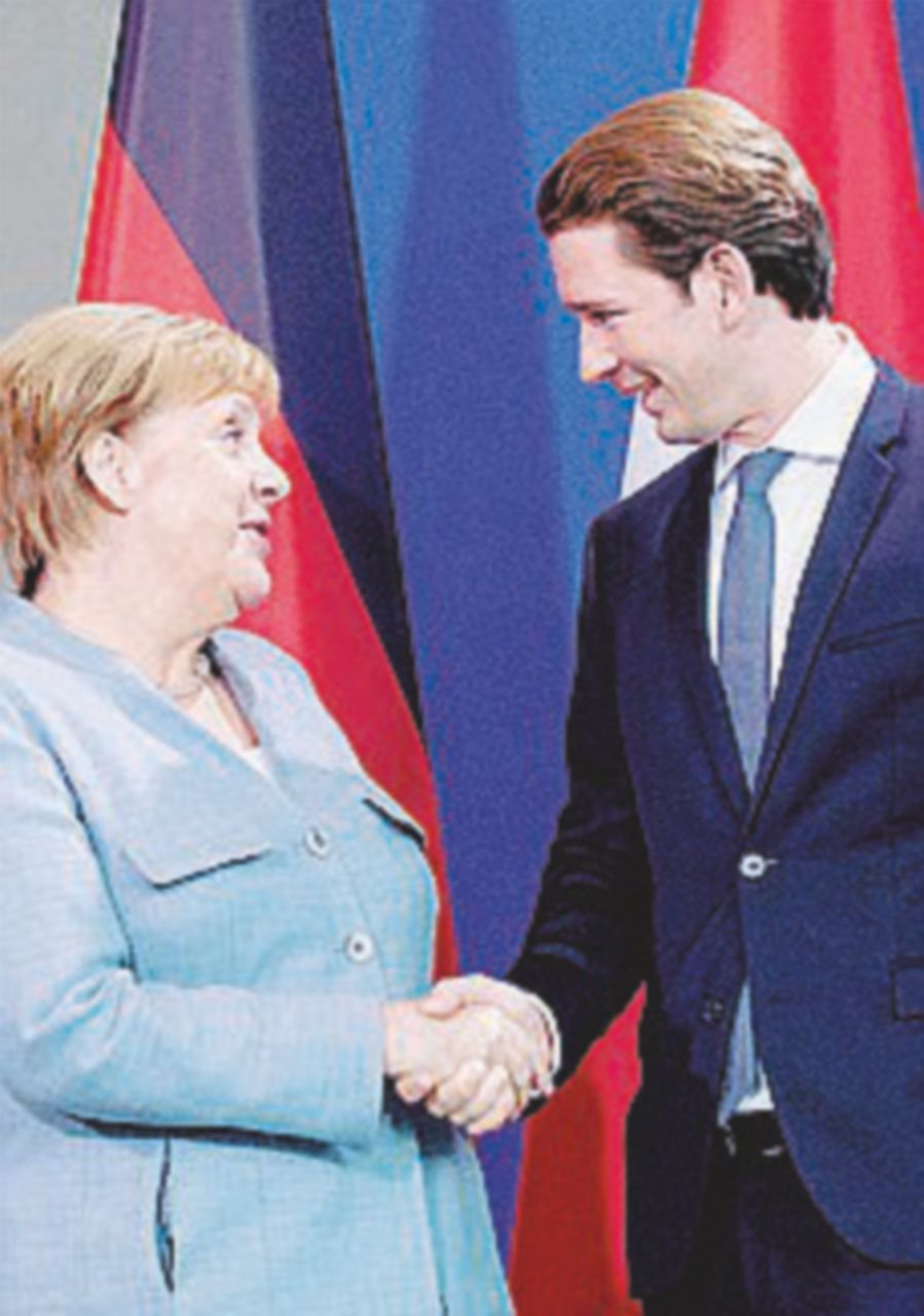 Vertice Kurz-Merkel: rafforzare Frontex e bloccare le partenze