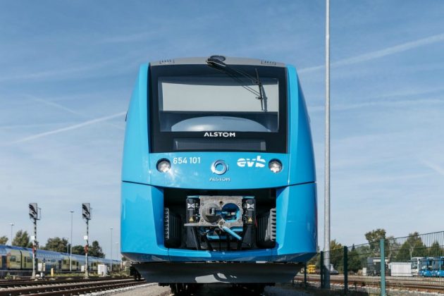Alstom Coradia iLint, il primo treno a idrogeno in servizio in Germania – FOTO