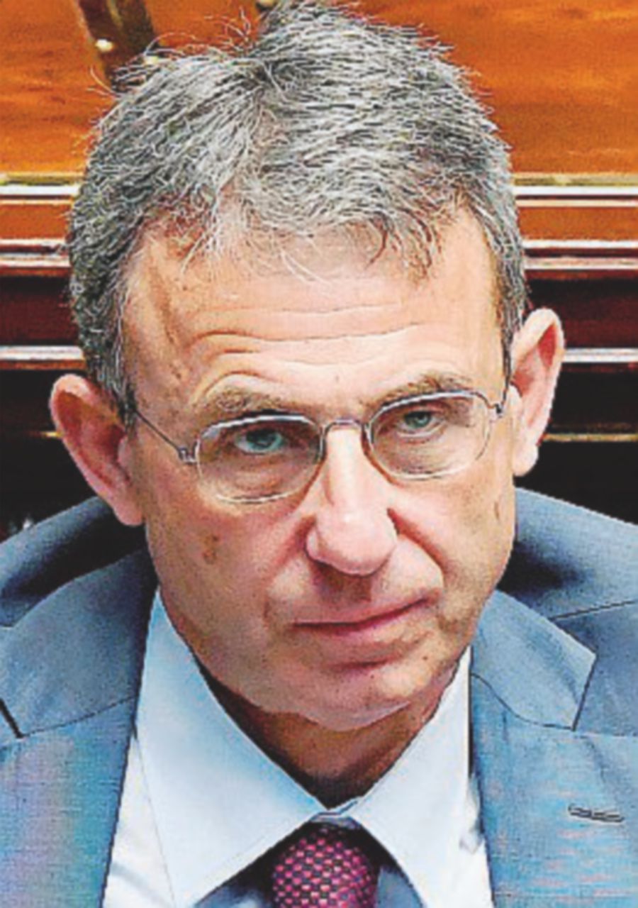 Costa: “Il sistema per i rifiuti speciali ha fallito. Si userà il Gps”